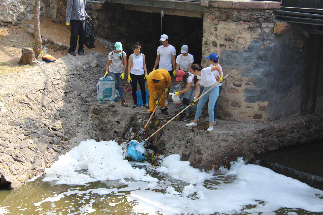  Ciudadanos y municipio inician trabajos de limpieza en el Río Querétaro