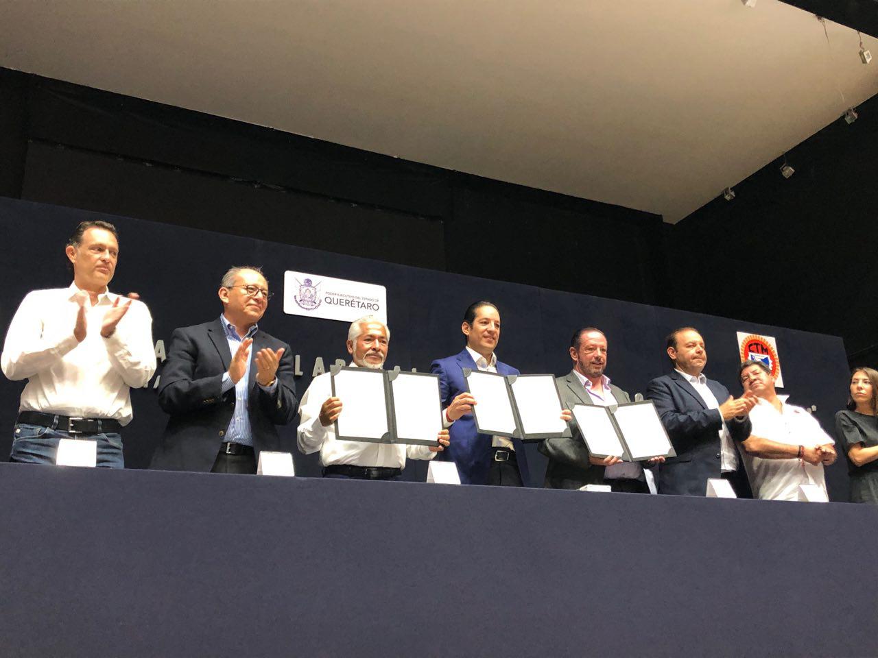  Firman sindicatos y gobierno Acuerdo por la Paz Laboral en Querétaro