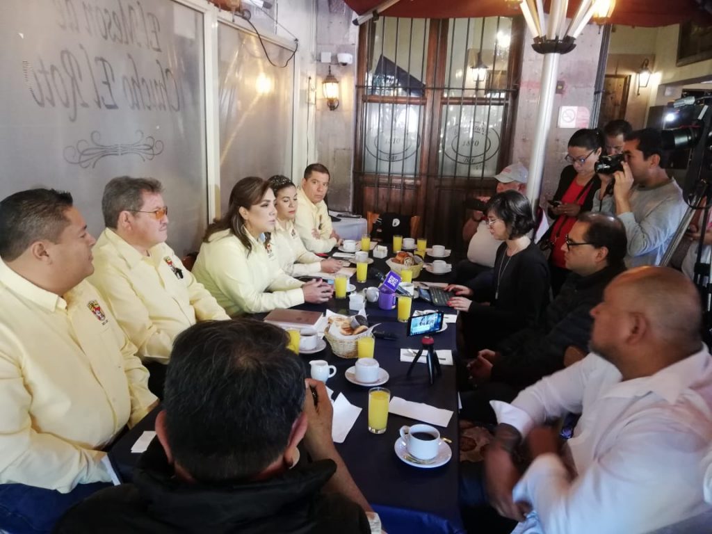  Rechaza sindicato declaraciones del secretario de Salud en Querétaro