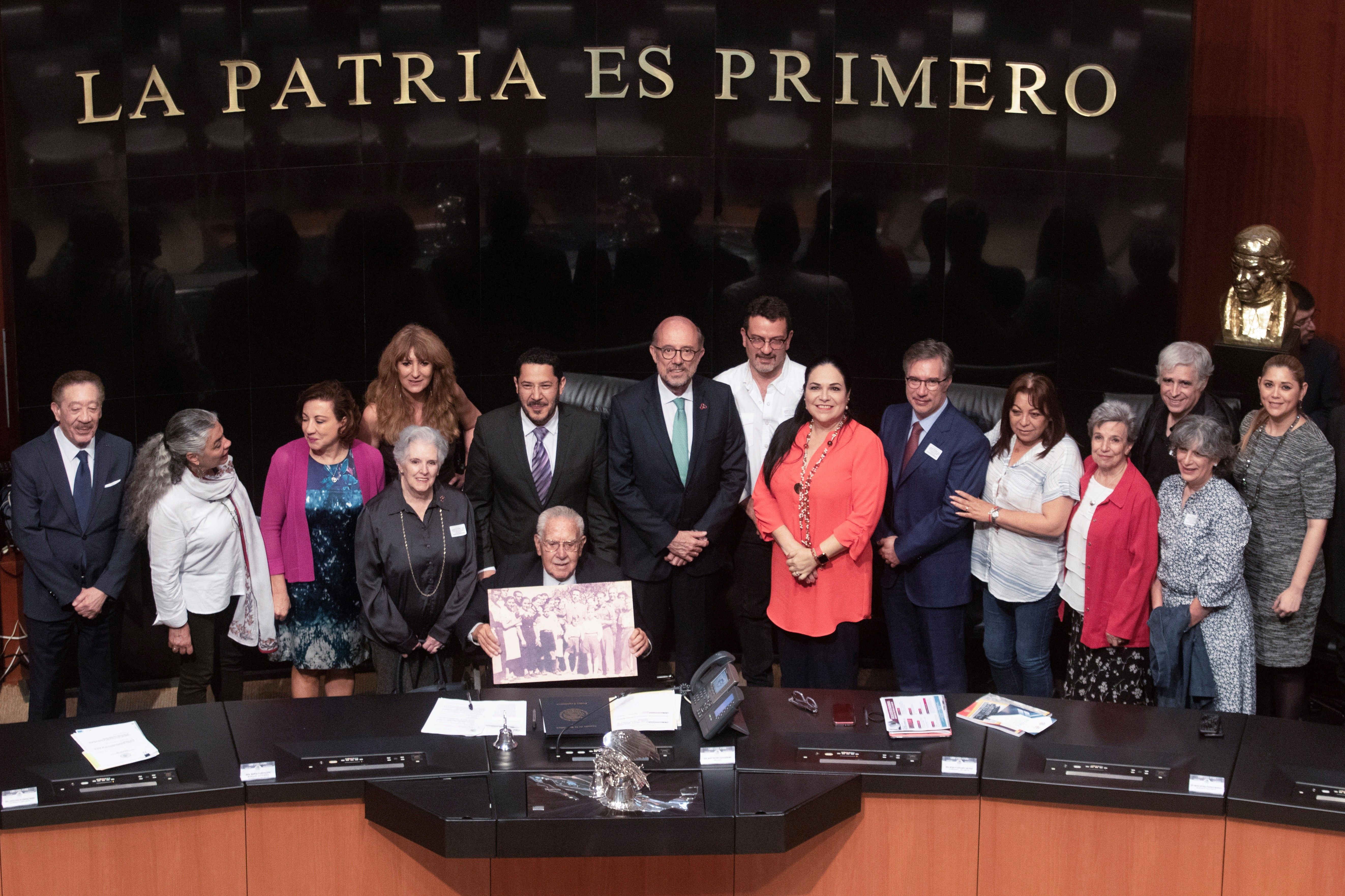  Senado mexicano realiza sesión solemne por aniversario 80 del exilio español