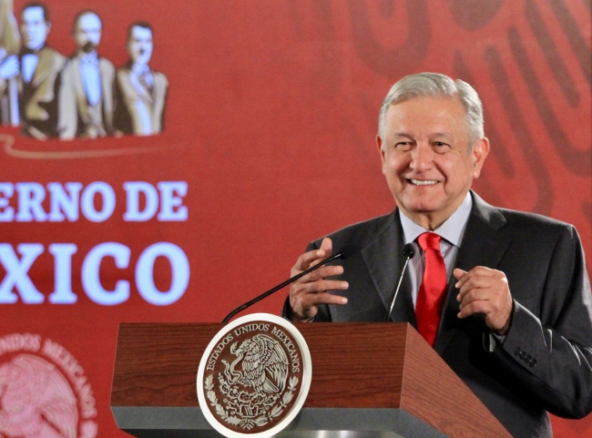  Acuerdo sobre aranceles antes del lunes, confía AMLO