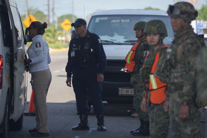  Gobierno federal despliega 103 policías en estación migratoria en Chiapas