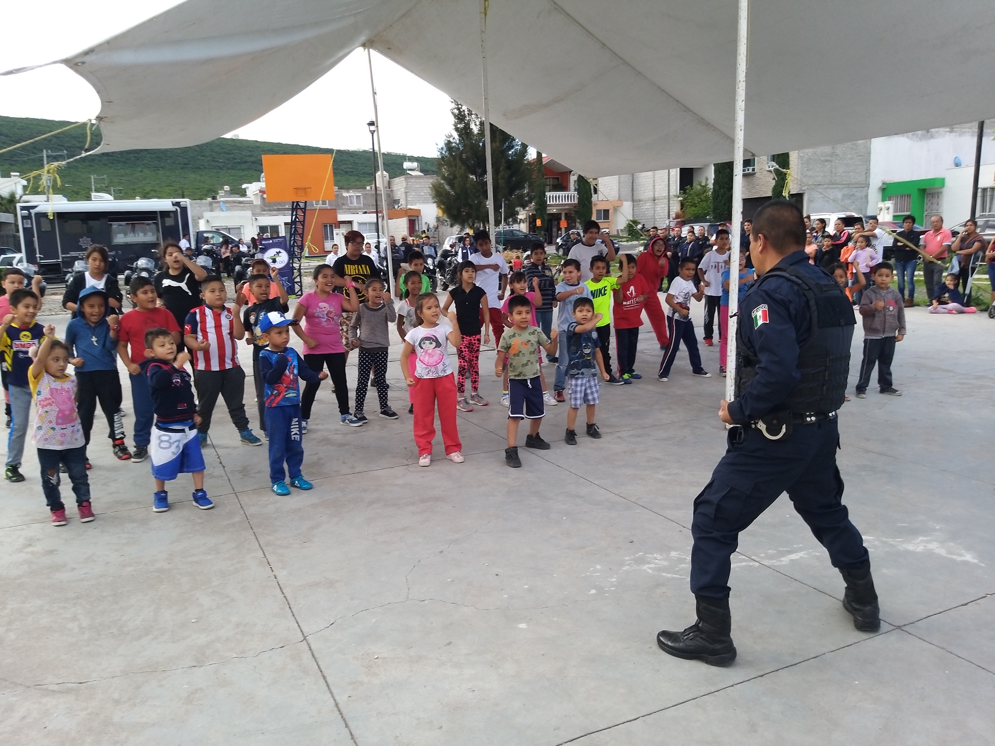  Policía de El Marqués organiza Jornada Integral Preventiva en La Pradera