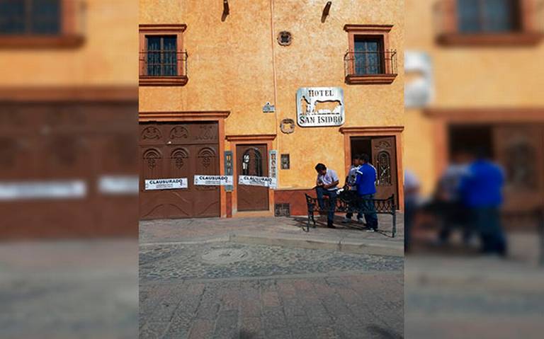  Clausuran hoteles en Peña de Bernal