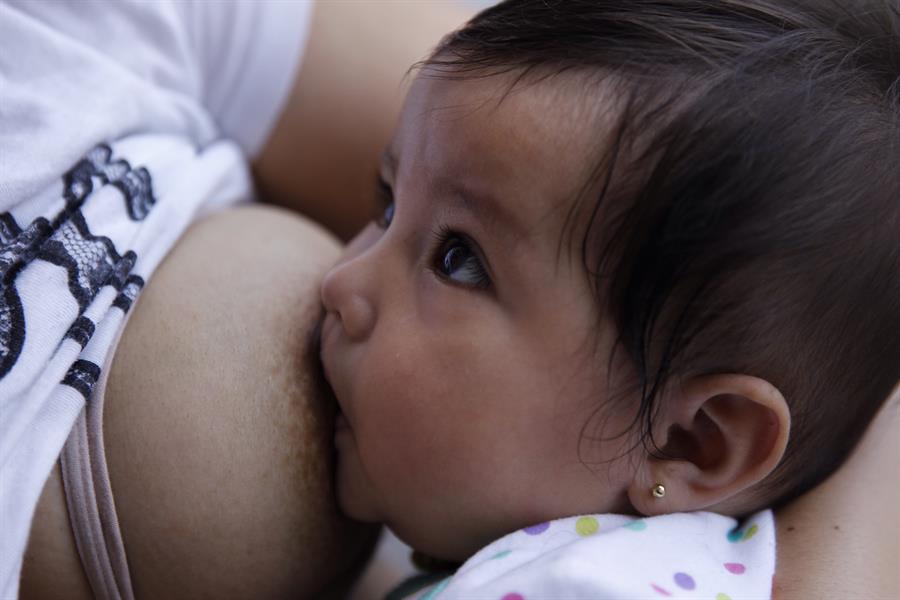  Lactancia materna, práctica que sigue siendo tabú en países como México