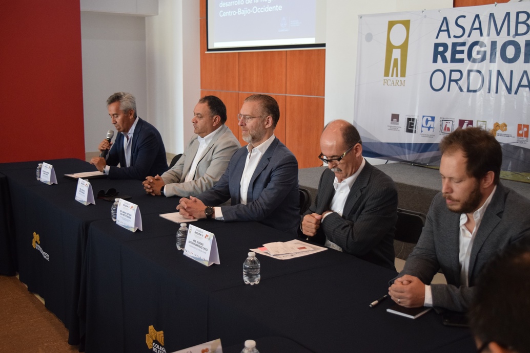  Arquitectos de la FCARM realizan asamblea regional en Querétaro