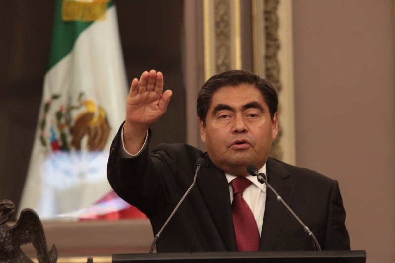  Miguel Barbosa se convierte en 5º gobernador de Puebla en menos de tres años