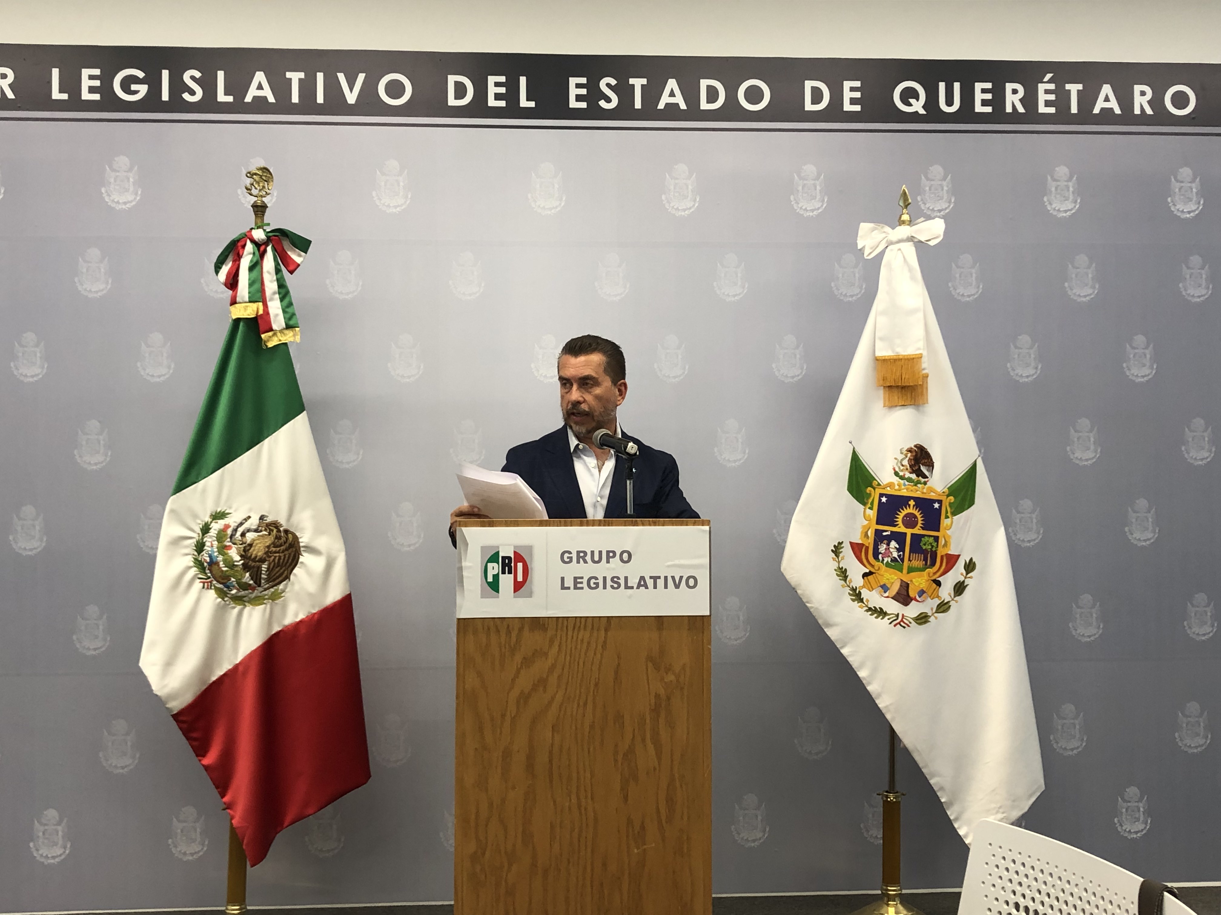  Propone Hugo Cabrera crear Comisión Queretana para la Atención de las Migraciones