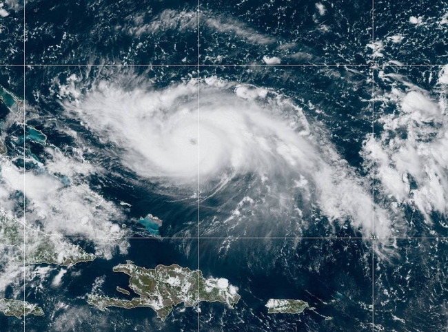  El huracán Dorian se intensifica a categoría 4 en su camino a Florida