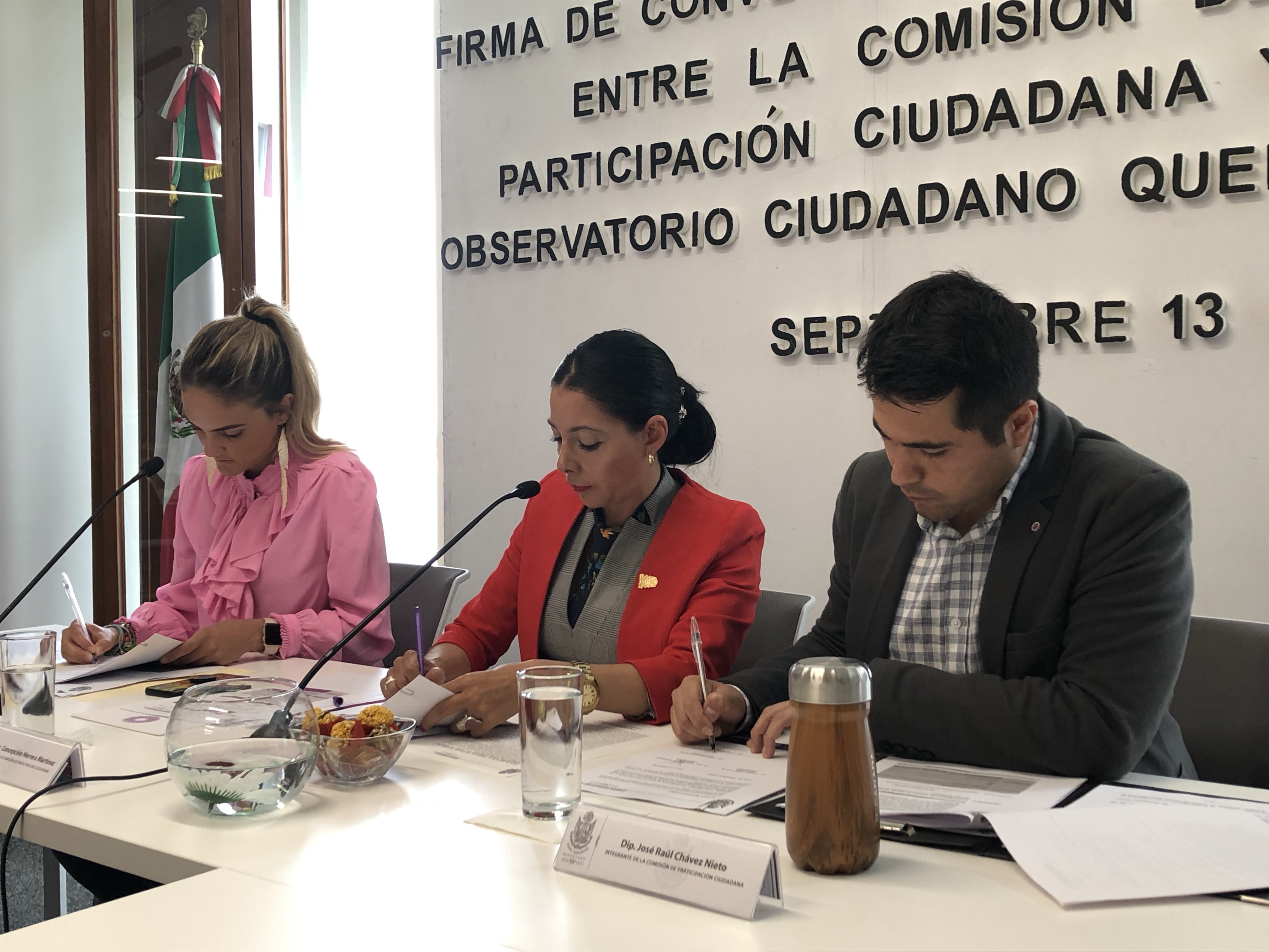  Diputados y Observatorio Ciudadano firman convenio en materia de participación ciudadana