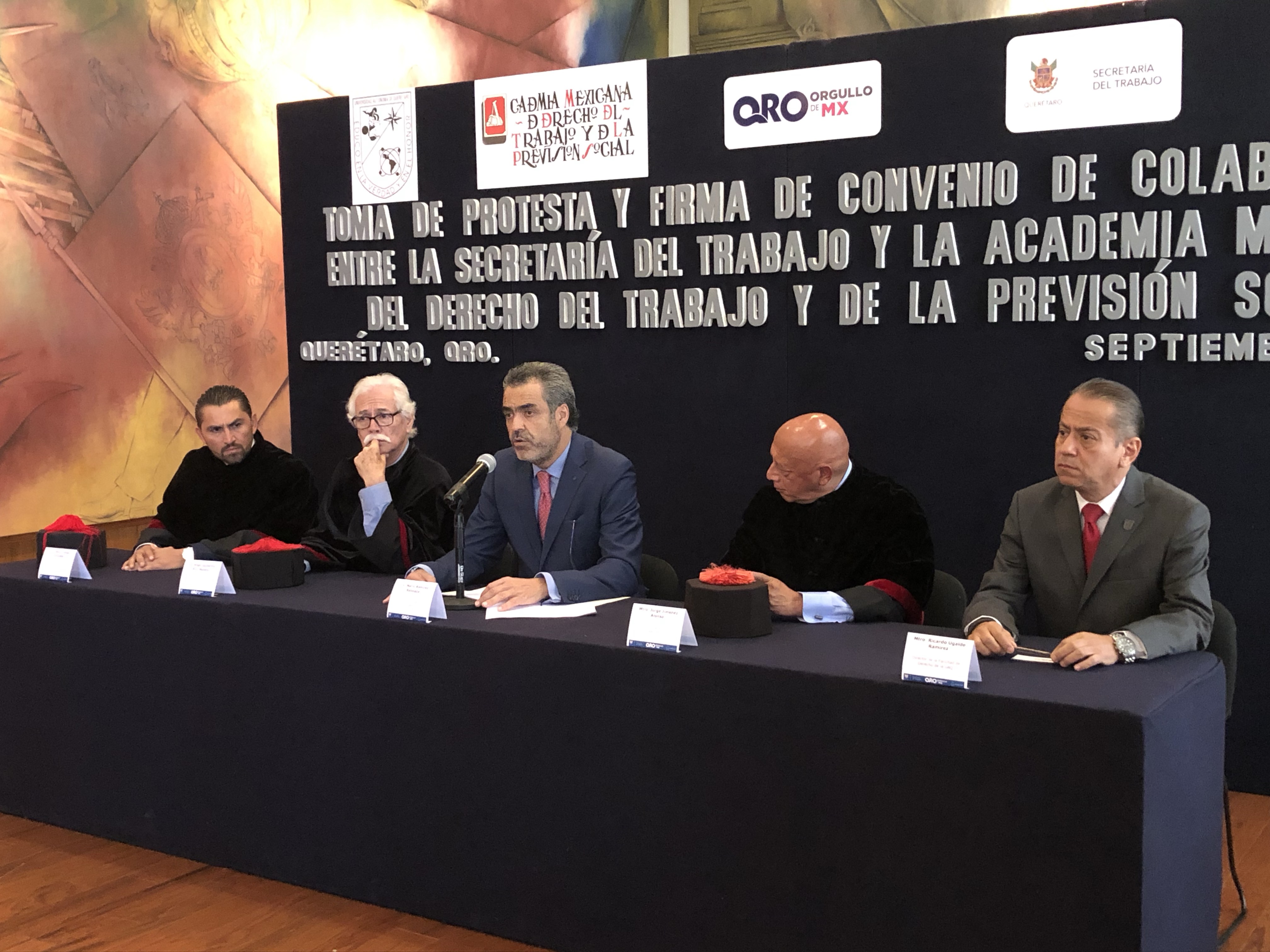  Secretaria del Trabajo firma convenio con la Academia Mexicana del Derecho del Trabajo