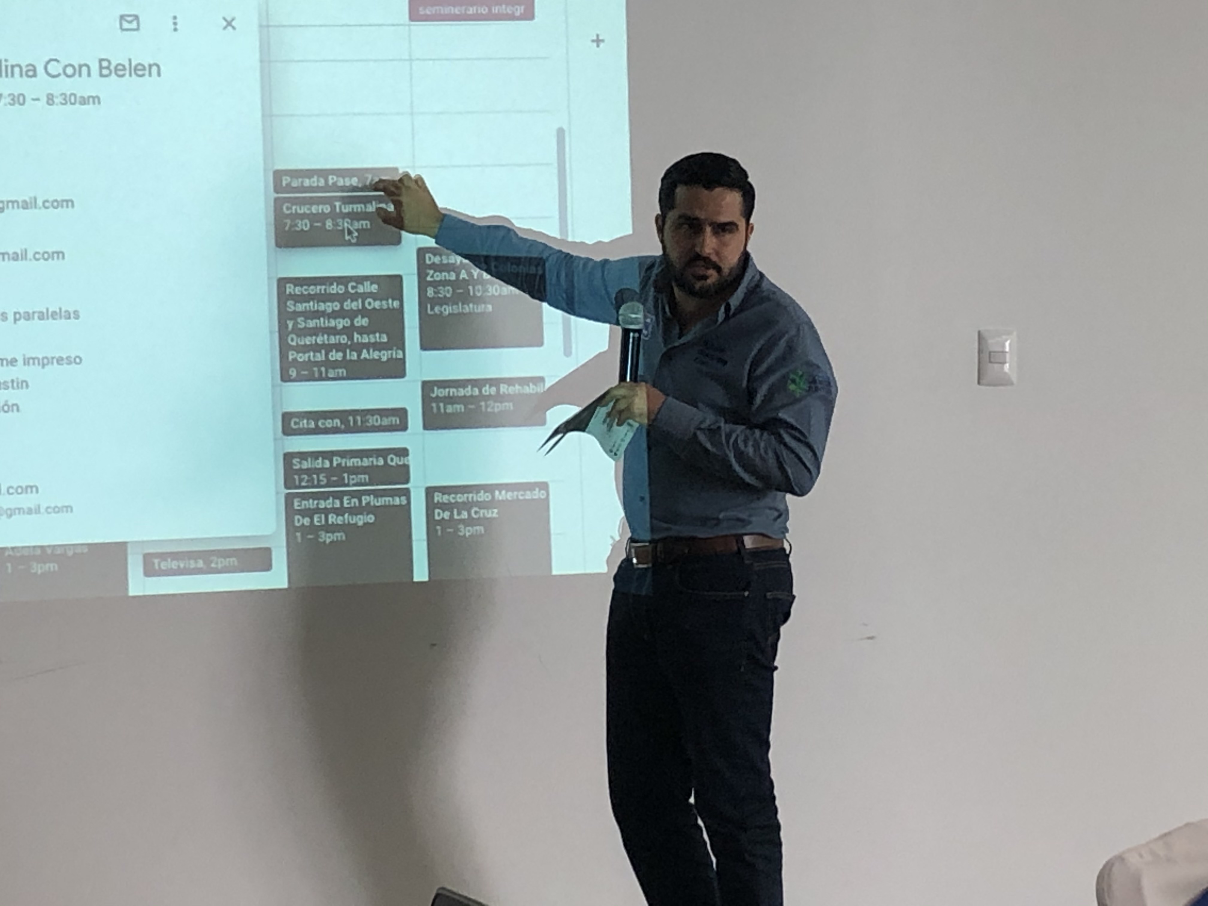  Agustín Dorantes prepara su primer informe de trabajo legislativo