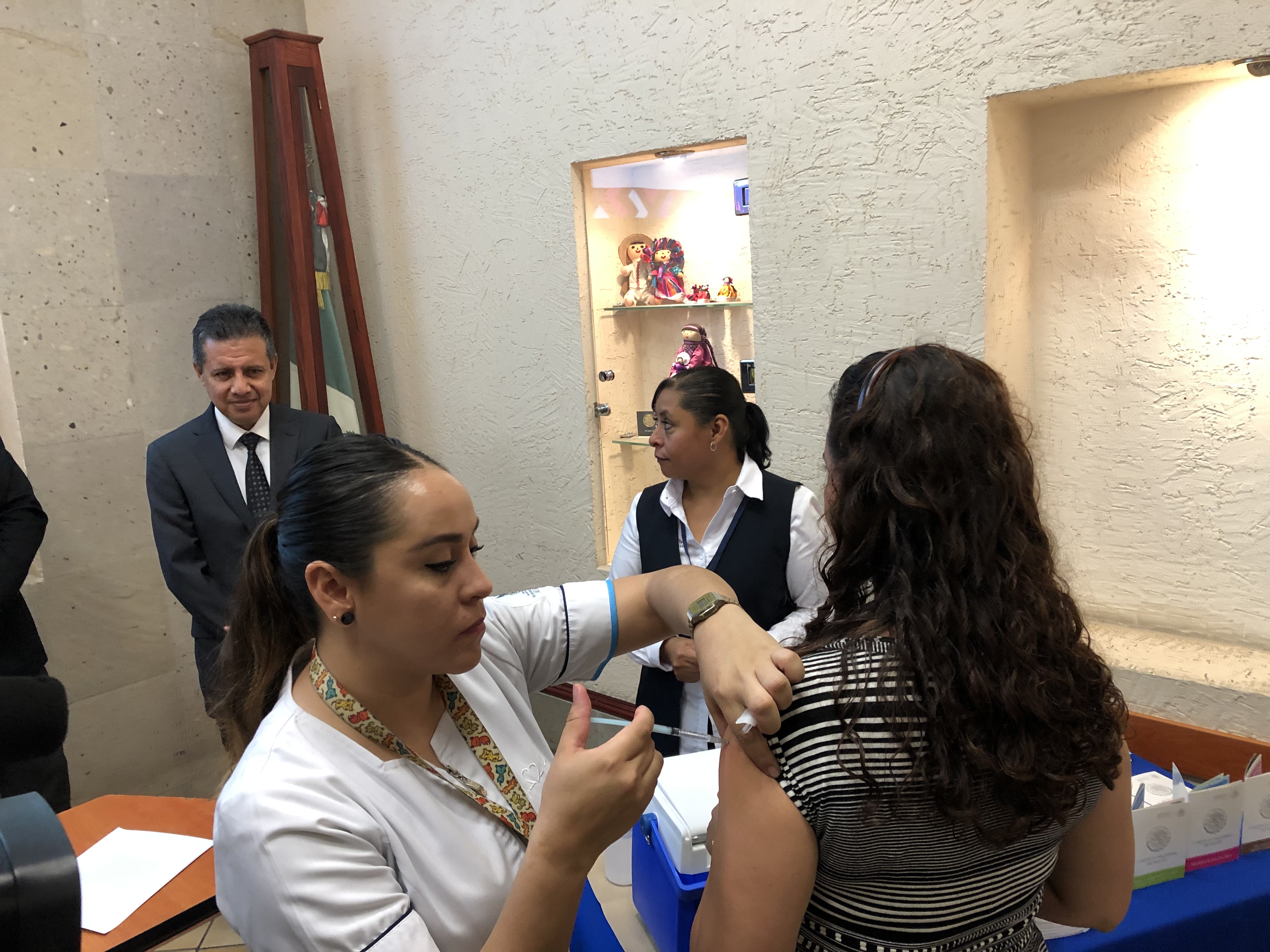  Inicia campaña de vacunación contra la influenza en el estado de Querétaro