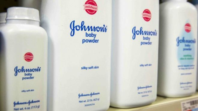  Johnson & Johnson retira un lote de polvos para bebé por aparición de amianto