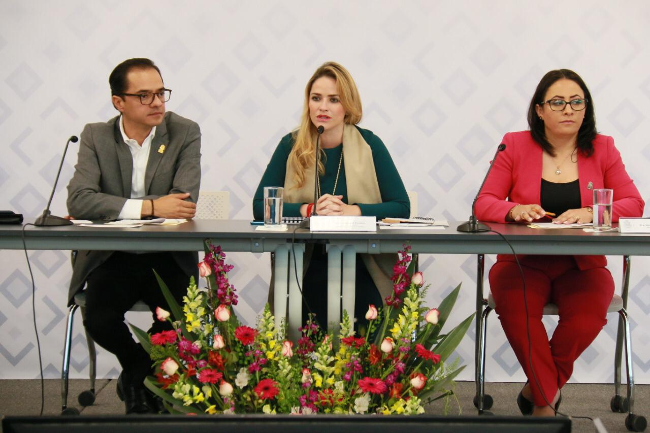  Destacan festivales y encuentros en la comparecencia de Paulina Aguado ante la Legislatura local