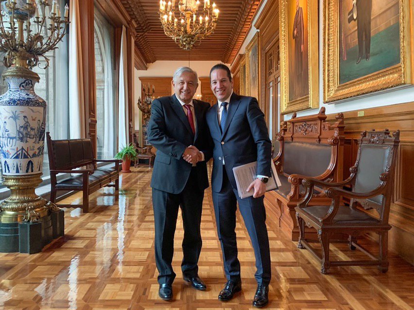  Se reúne Pancho Domínguez con el presidente de la República