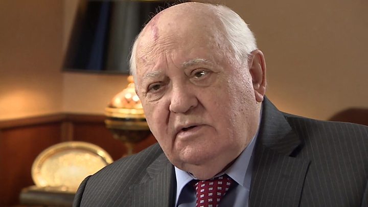  “Europa sigue dividida 30 años después del muro”: Gorbachov