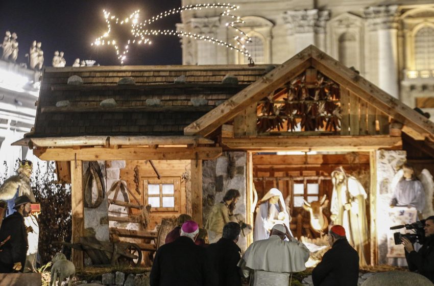  Durante misa de Año Nuevo, el papa insta a la Iglesia a superar “viejas lógicas” y atender a la sociedad