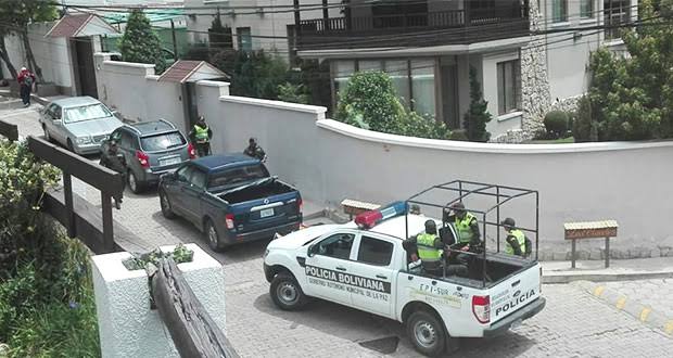  Mantiene Bolivia vigilancia intensa en embajada mexicana