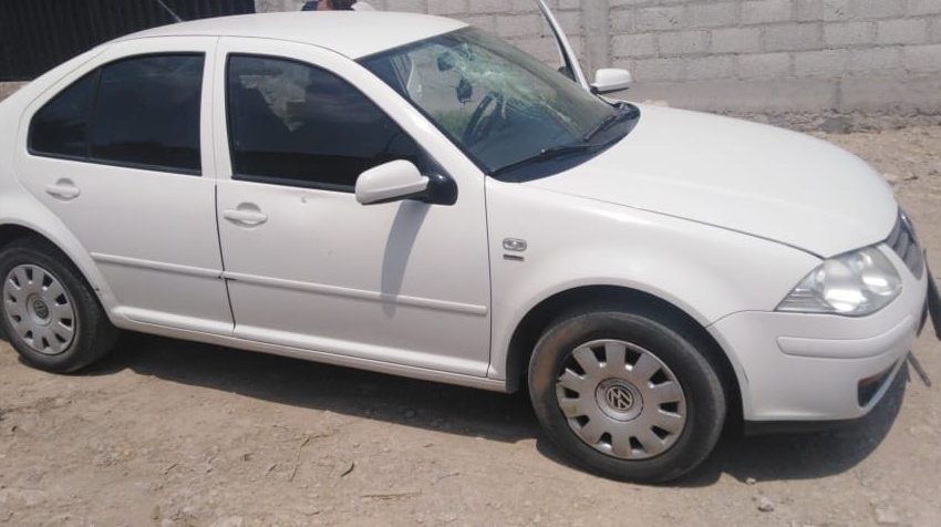  Recuperan auto con reporte de robo en Calamanda