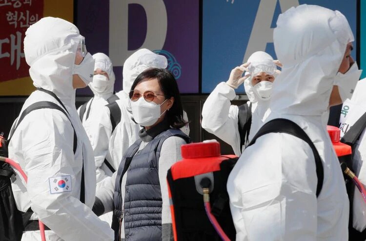  Reinfectados por coronavirus contagian menos o nada, asegura Surcorea