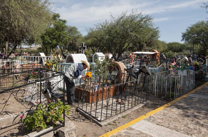  Saldo blanco en la visita a panteones en el Municipio de Querétaro