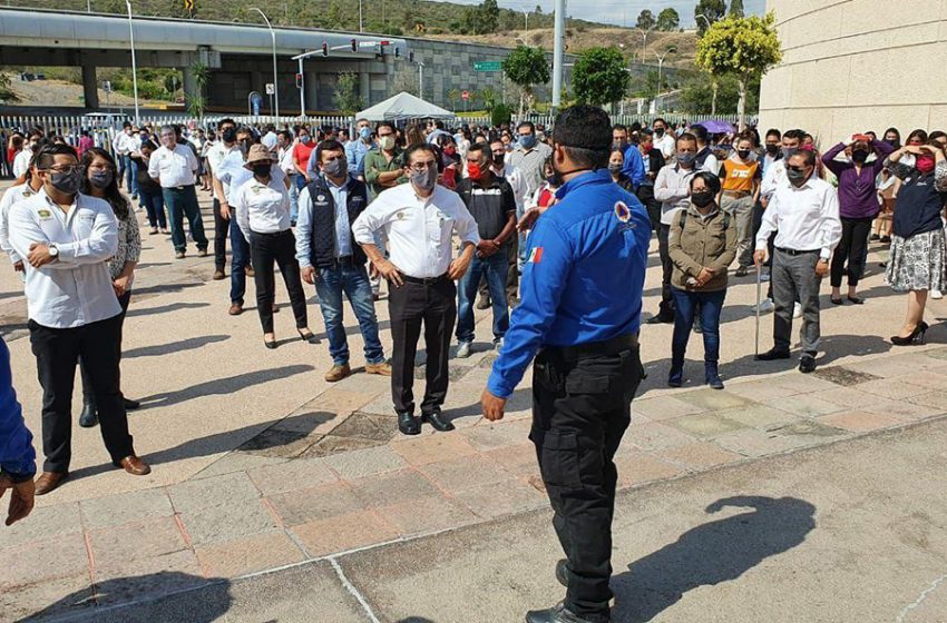  Falsa alarma provoca evacuación de Centro Cívico