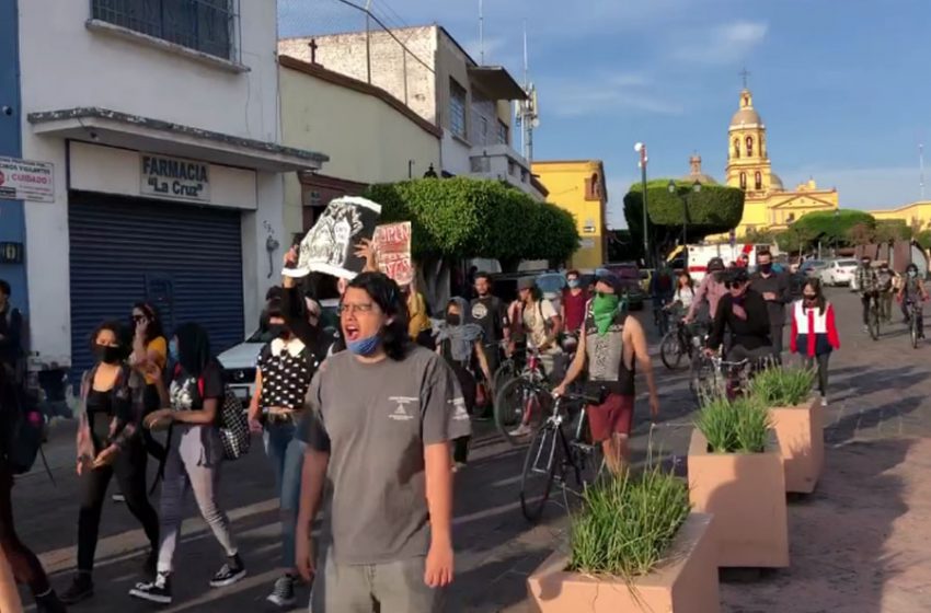  Querétaro se une a las marchas contra los abusos de autoridad