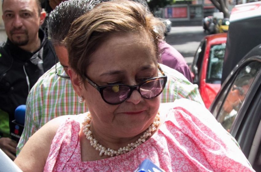  Muere Candelaria López Obrador, única hermana del presidente