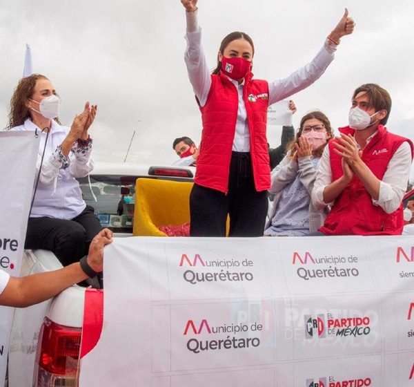  María Alemán toma protesta como candidata a la alcaldía de Querétaro