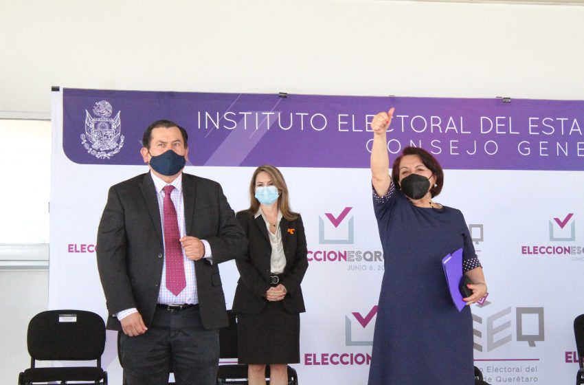  Más apoyo para la UAQ y posibilidad de metro en Querétaro, propone Celia Maya