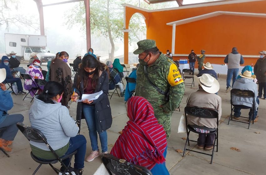  Inicia vacunación a adultos mayores en San Joaquín