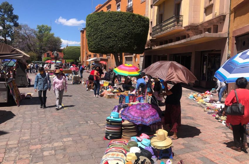 Realiza Municipio de Querétaro 100 llamadas de atención diarias por ambulantaje