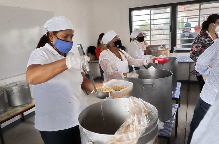  Con “Comedor en tu Calle” entregan más de 416 mil porciones de alimento