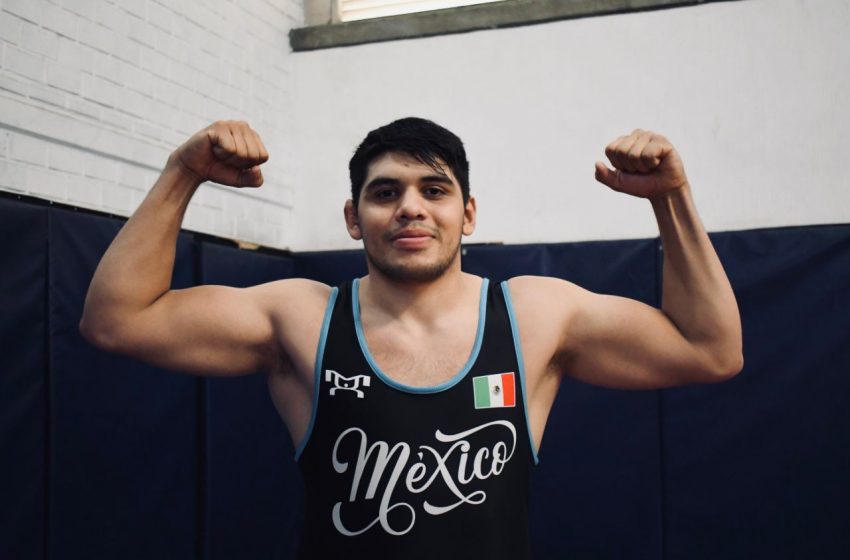  Luchador queretano Pedro Bello comienza a competir en los Panamericanos de Cali