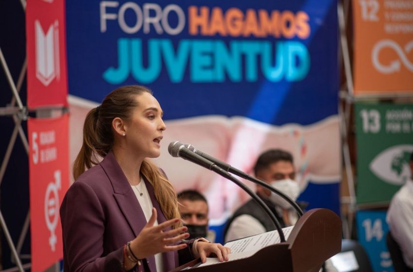  Realiza El Marqués foro “Hagamos Juventud”