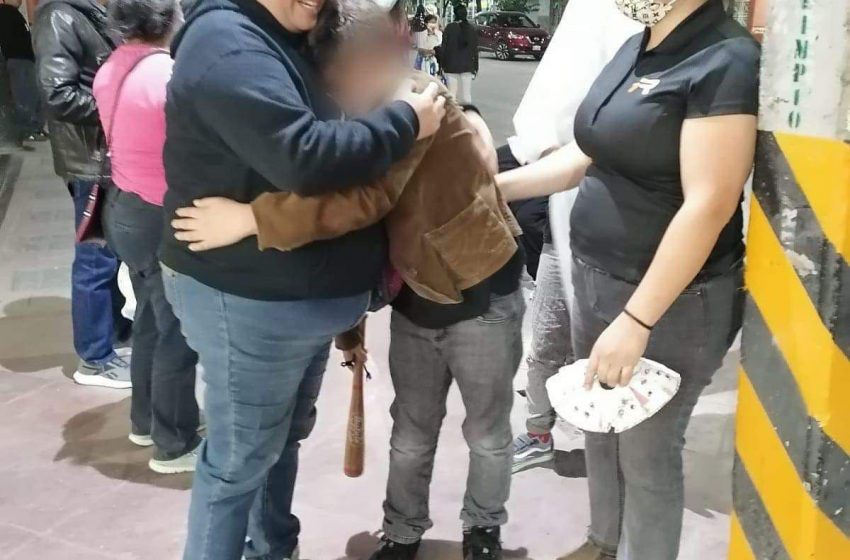  Menor se extravió pidiendo calaverita en Pedro Escobedo y lo encontraron gracias a su disfraz