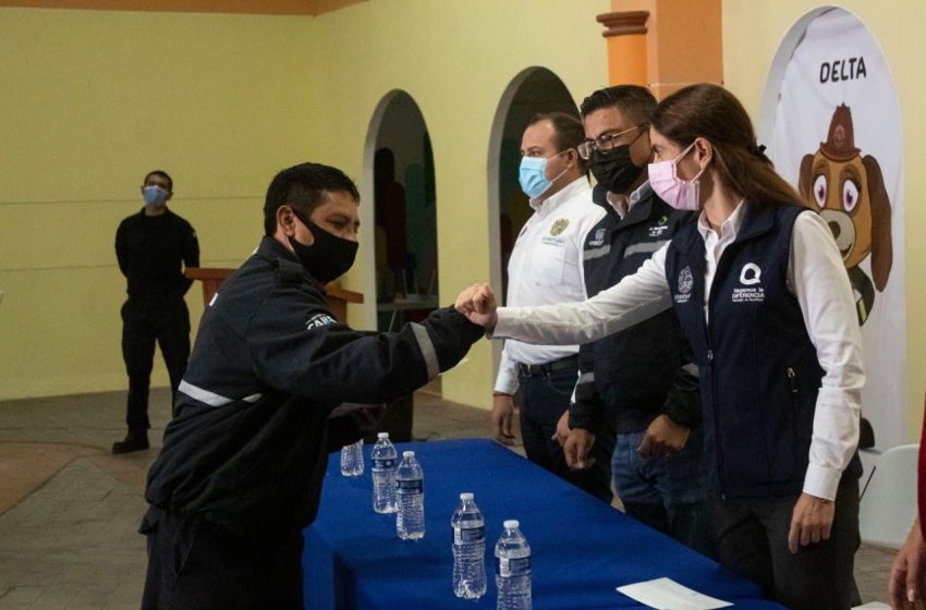  Personal de protección animal del municipio de Querétaro recibe capacitación de bomberos