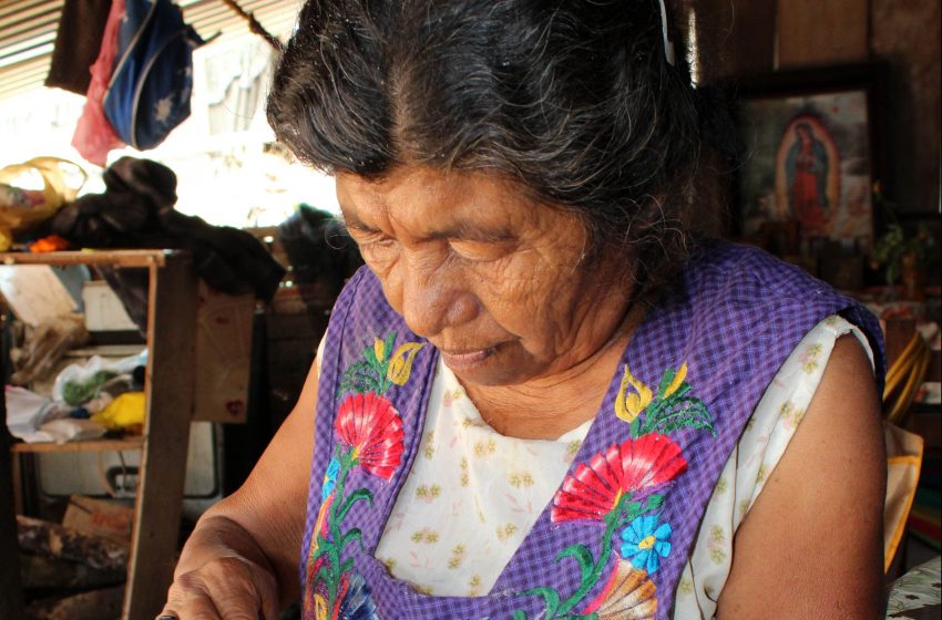  Investigadora de la UNAM analiza papel de las suegras en violencia patriarcal en zonas rurales