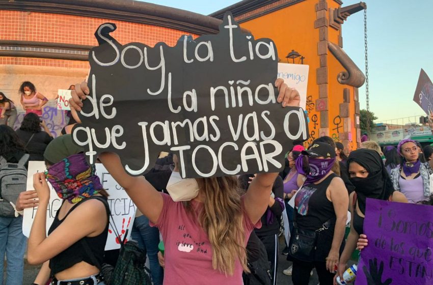  Manifestaciones feministas concluyen con saldo blanco en Querétaro