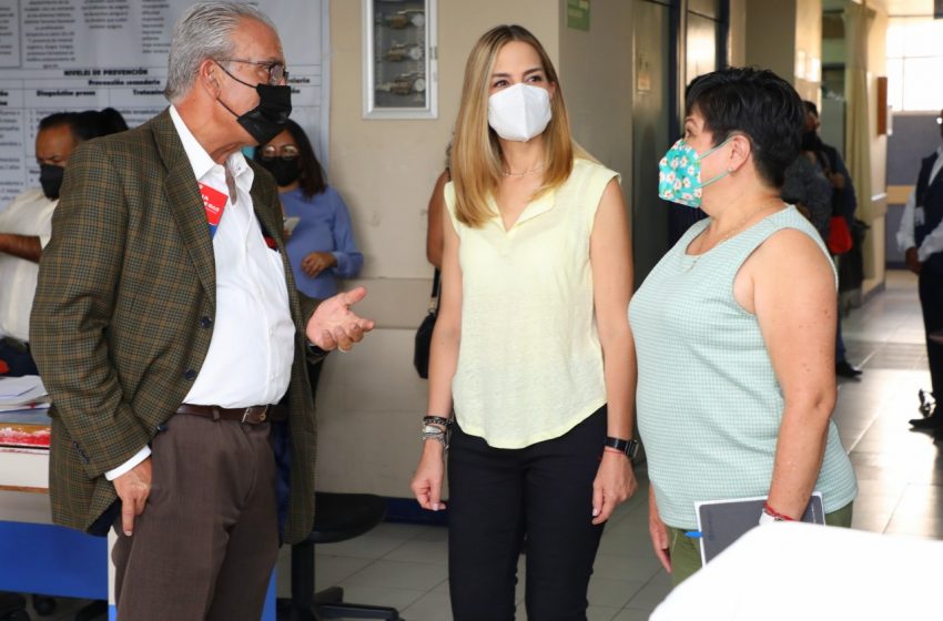  Visitó Car Herrera de Kuri Hospital de Especialidades del Niño y la Mujer