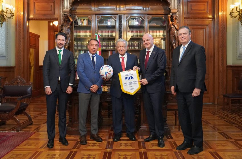  Presidente de FIFA revisa adecuaciones y aprueba remodelación del Azteca