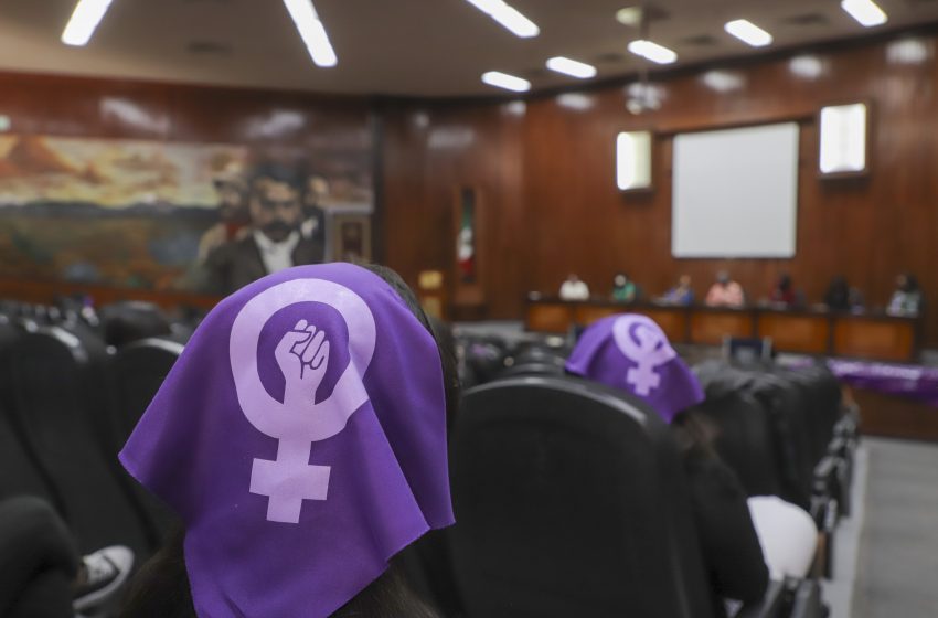  Colectiva Feminista de Abogadas y Licenciadas en Derecho realiza primer Asamblea en la UAQ