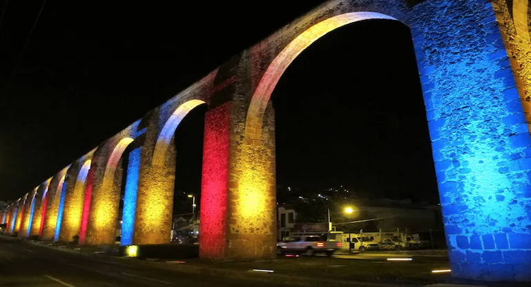  Asegura Nava que hay disposición para iluminar los Arcos con la bandera LGBT+