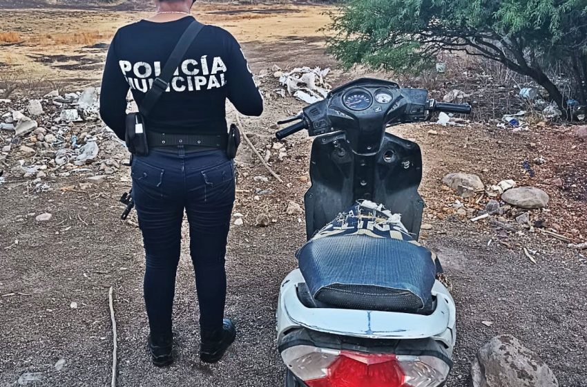  Es detenido por conducir moto robada y le localizan un arma de fuego