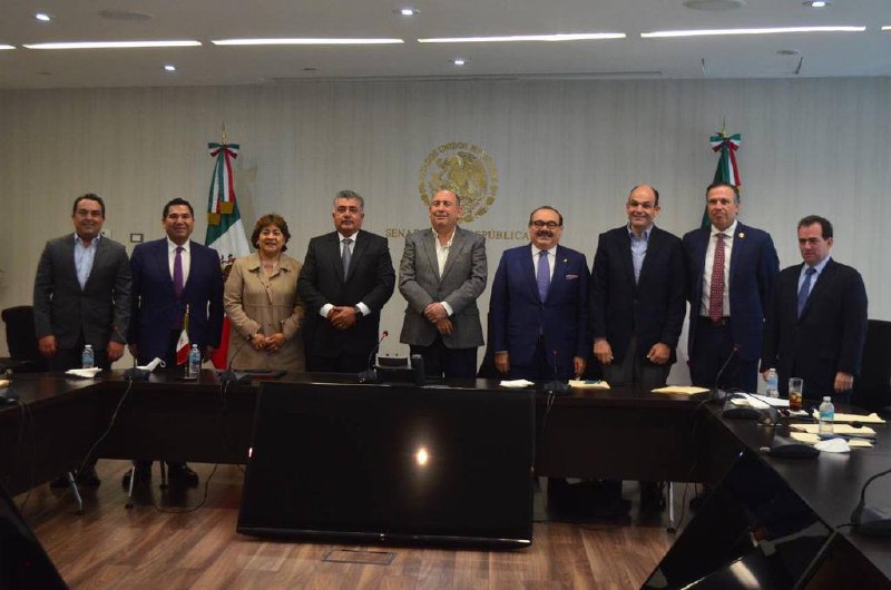  Grupo Parlamentario del PRI busca apoyo con diputados federales en favor del campo