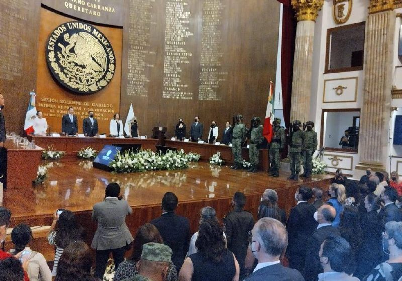  Municipio de Querétaro entrega preseas y homenajes póstumos