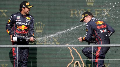  Checo Pérez pisa el podio en el Gran Premio de Bélgica