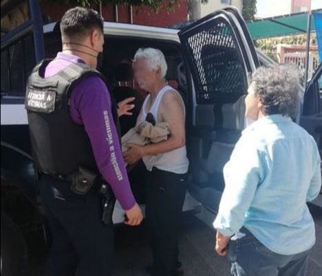  Adulto mayor regresa a casa gracias a la pulsera que le brinda el programa “De la Mano por tu Seguridad”