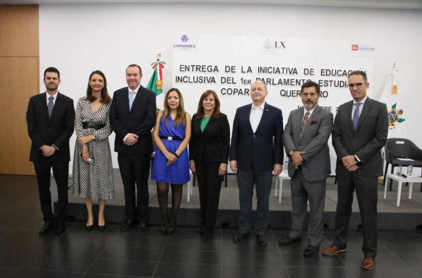  Legisladoras y estudiantes preparan iniciativa de educación inclusiva